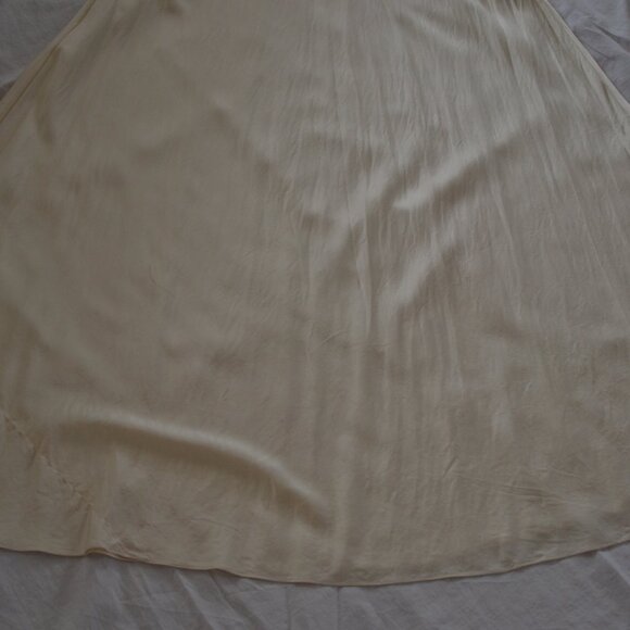 Vintage 1990s Victoria's Secret 100% SILK Ivory/Black Lace Night Gown Gold Tag M - Picture 10 of 16